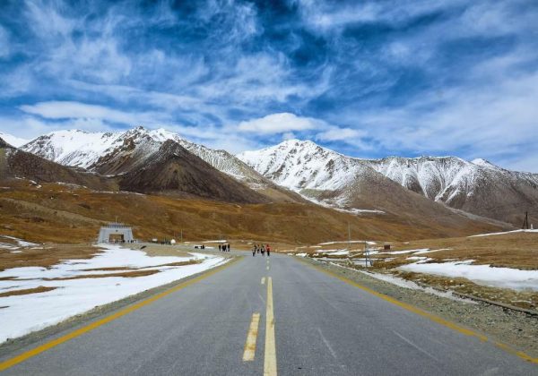 Hunza Valley Tour Packages By Road Air Book Now